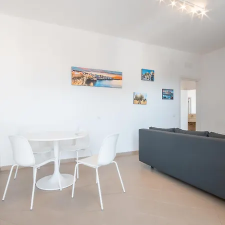 Dai Bersaglieri Big House Apartment Bari