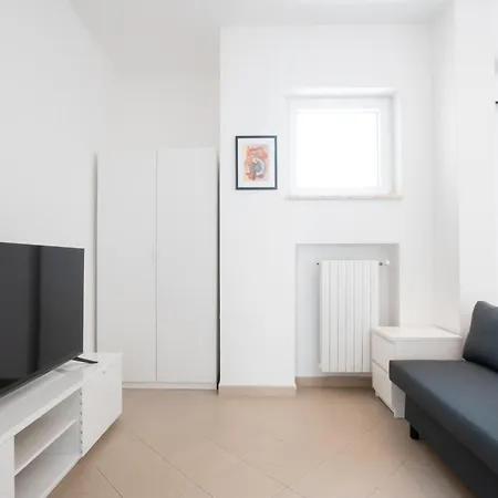Dai Bersaglieri Big House Apartment Bari